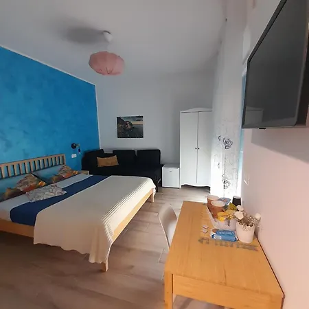 Ariel בית הארחה