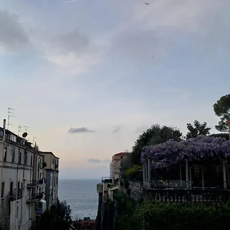 Gasthuis Ariel Sorrento